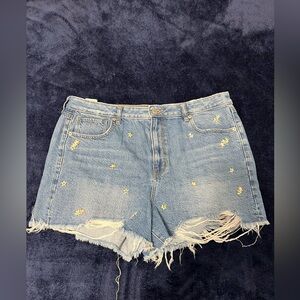American Eagle mom shorts